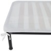 Couvre-sommier thermo-compact pour matelas à lacets